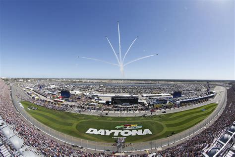 daytona beach speedway.